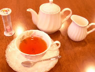 カフェトリオンプ　紅茶